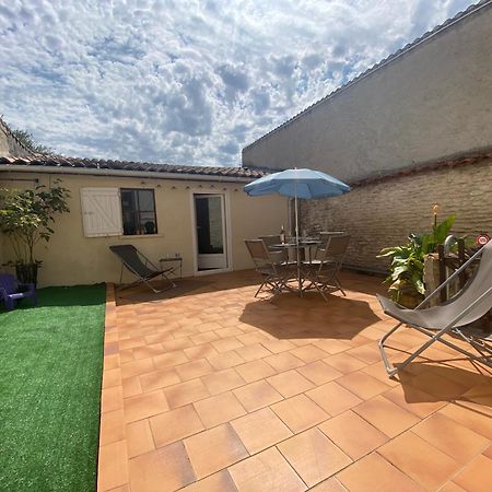 Charmante Maison Avec Cour Privative Cognac Dış mekan fotoğraf